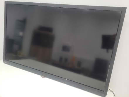 Photo of free Toshiba 40inch TV (Hangerlane W5) #1