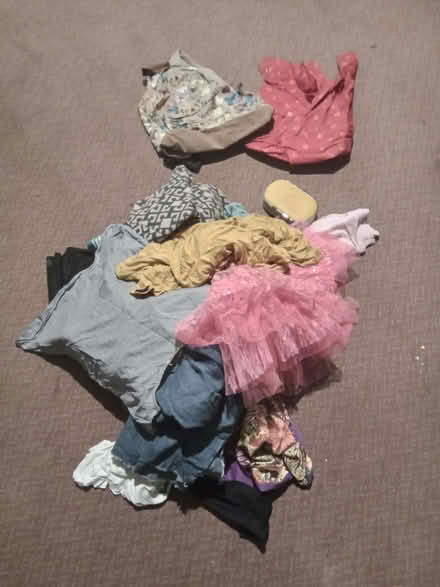Photo of free Miscellaneous mainly children's and some adult. (Chapeltown LS7) #1