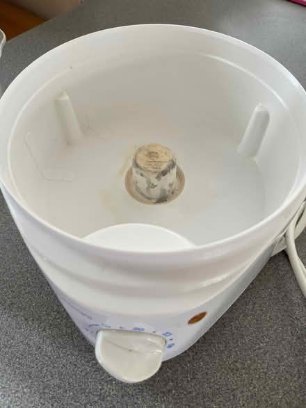 Photo of free 3 tier steamer (Chessington KT9) #1