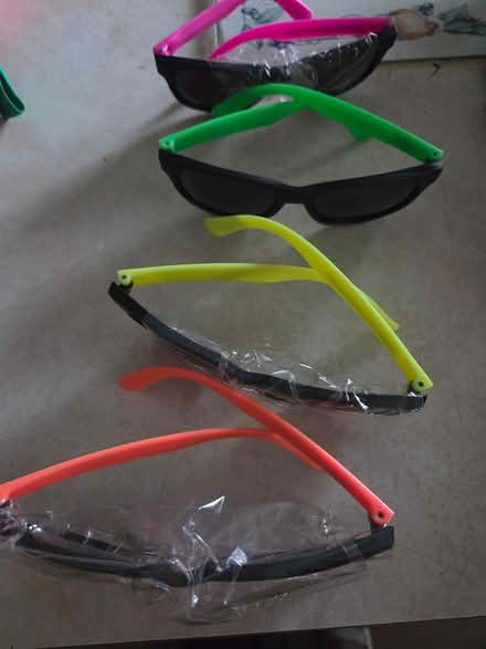 Photo of free sun glasses 🕶 (Manville) #2