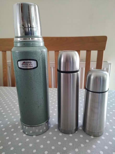 Photo of free Stainless Steel Flasks x 3 (Tilekiln TN38) #1