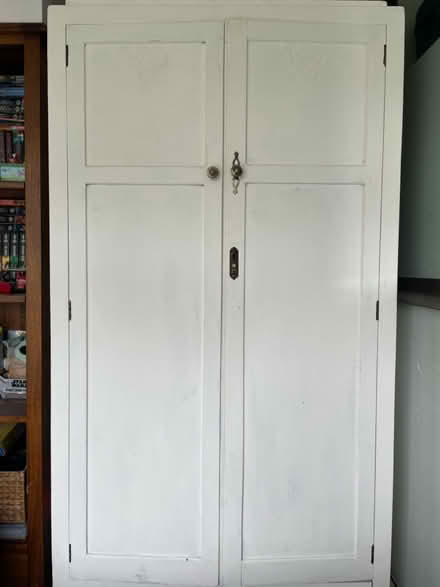 Photo of free White wardrobe (Beeston, LS11) #1