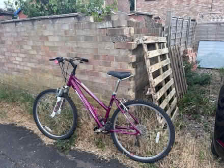 Photo of free Ladies bike (Stroud GL5) #1