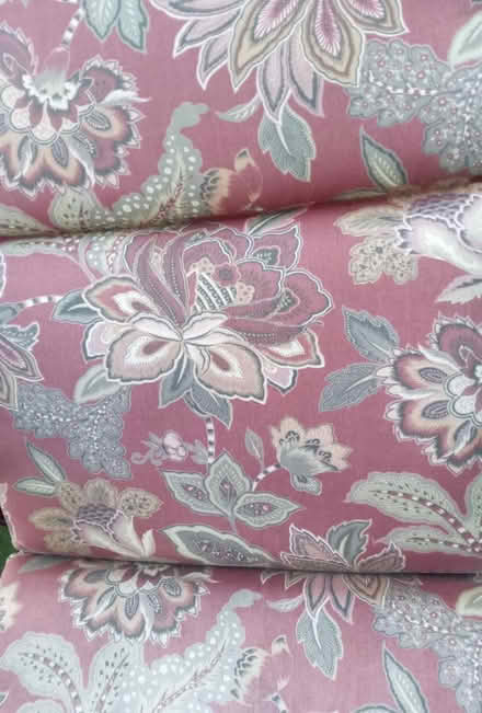 Photo of free three-part outdoor cushion (Britannia) #2