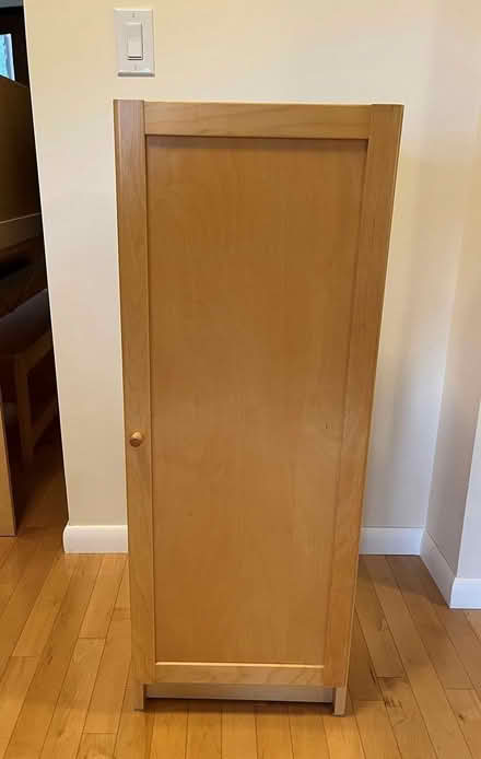 Photo of free IKEA furniture (Berwyn, PA) #4