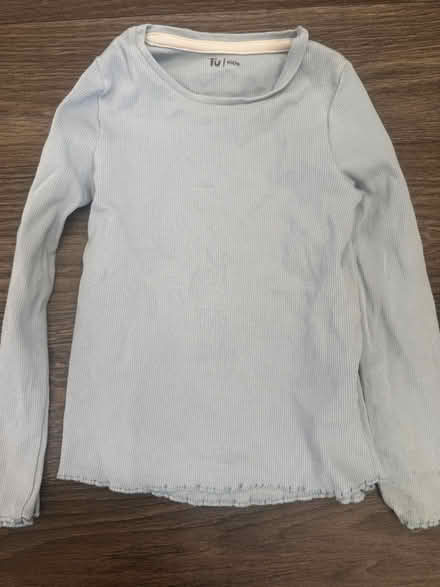 Photo of free Top age 2-3 (Brockworth GL3) #1