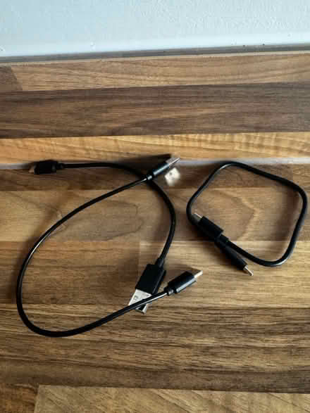 Photo of free 3 chargers (Brockworth GL3) #1