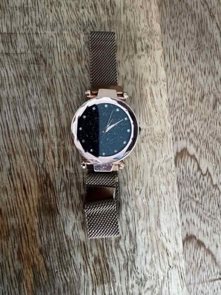 Photo of free Watch needs new battery (Brockworth GL3) #1
