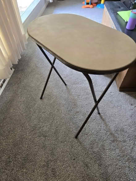 Photo of free Tray table (Milan, just off US 23 exit 27) #1