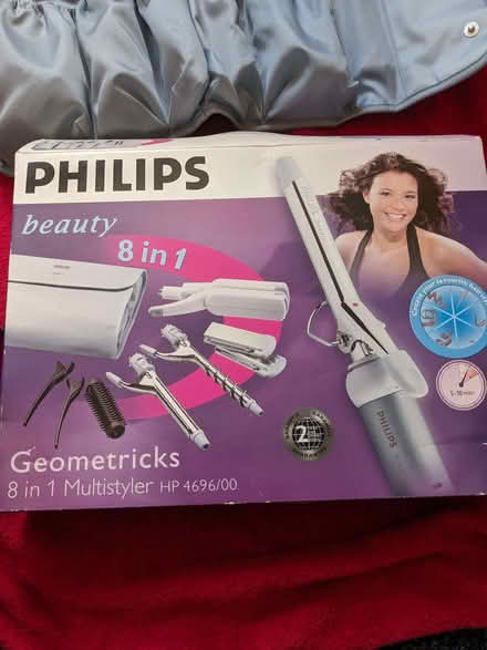 Photo of free Philips multi style 8 in 1 (Garston WD25) #3