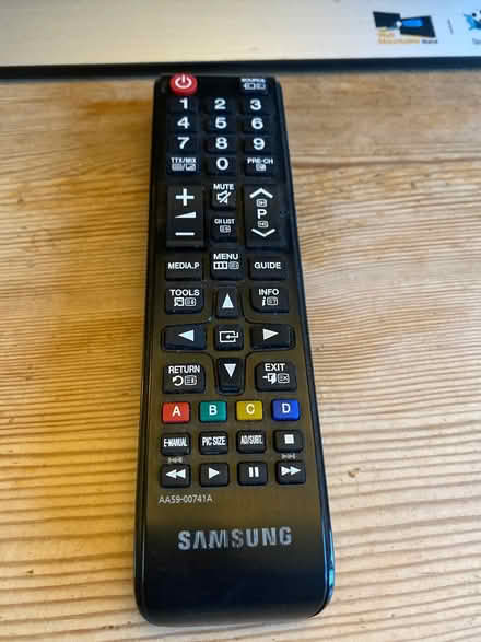 Photo of free Samsung 31” TV (Berryfield SN12) #4
