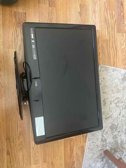 Photo of free Tv (Kidlington OX5) #1