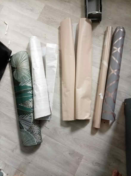 Photo of free Wallpaper (Stone Cross BN23) #1