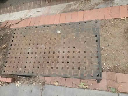 Photo of free Metal outdoor coffee table (Adams Morgan) #1