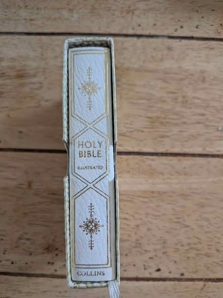 Photo of free Small white bible great condition (Shippon OX13) #1