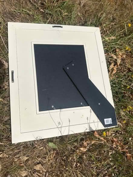 Photo of free Mirror / picture frame (Chelmsford CM1) #2