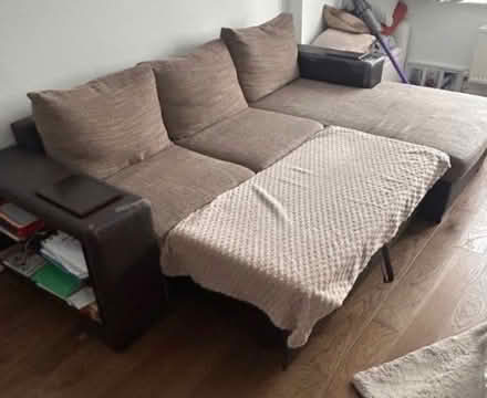 Photo of free L Shaped Luxury sofa bed (Churchgate EN8) #4