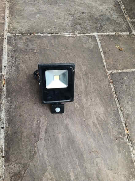 Photo of free Outside light (Oakwood Park EN2) #1