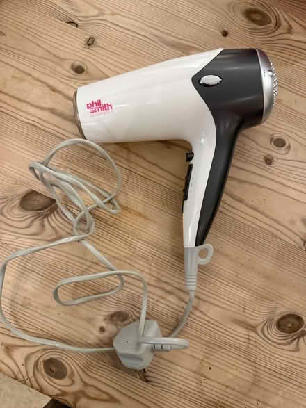 Photo of free Hairdryer - works fine (CB25) #1