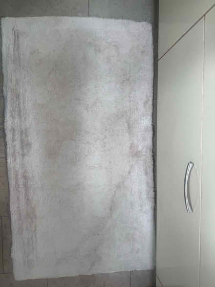 Photo of free Beige bathroom rug very large (Beaconsfield HP9) #1