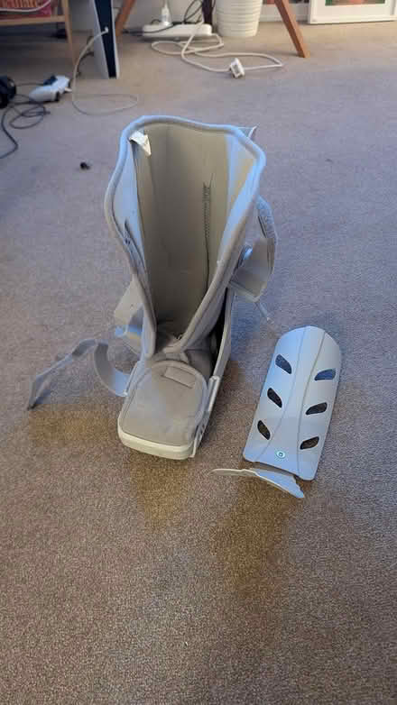 Photo of free Walking boot (Kings Cross N1) #2
