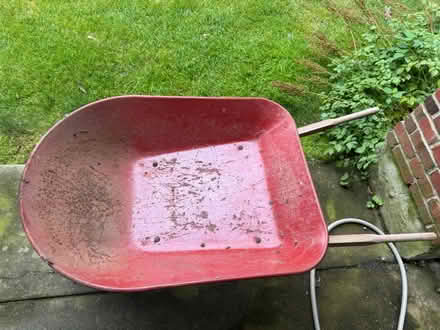 Photo of free Used Wheelbarrow w/flat tire (Darien - near 75th x Cass Ave.) #3