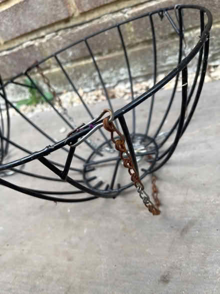 Photo of free 2 x metal hanging baskets (Thame OX9) #2