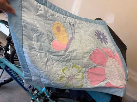 Photo of free Twin size quilt (Palladian way & Bishops Glen) #1