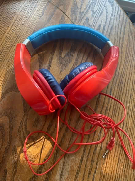 Photo of free Wired headphones for child (Mountlake Terrace) #1