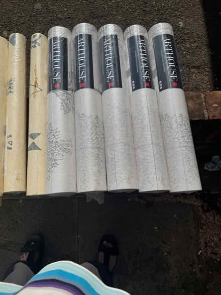 Photo of free wall paper. various (Croydon. CR2 9) #2