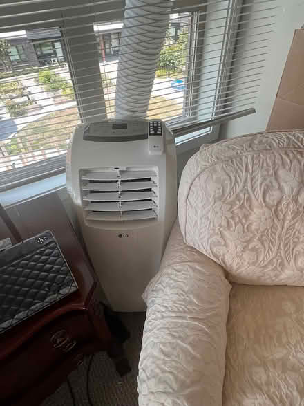 Photo of free furniture (West Vancouver) #2