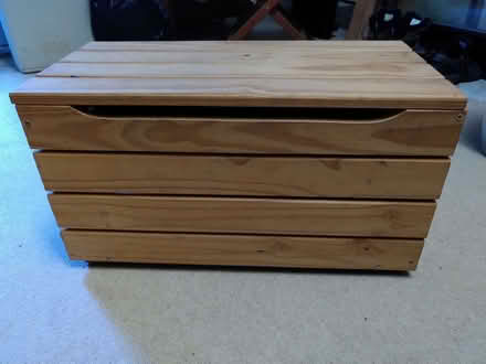 Photo of free Wooden box with hinged lid (Whitehill EH22) #1