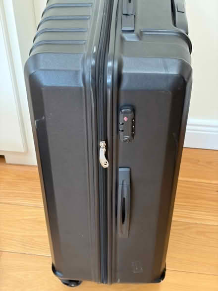 Photo of free 20 kg suitcase (Knocklyon Dublin 16) #1