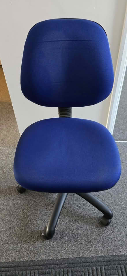 Photo of free Swivel office chairs (Aylestone LE2) #1