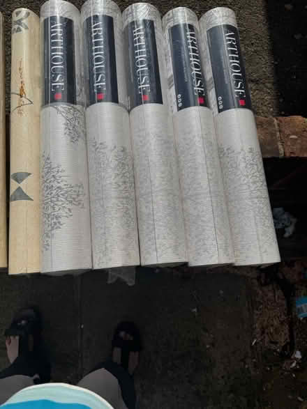 Photo of free wall paper. various (Croydon. CR2 9) #4