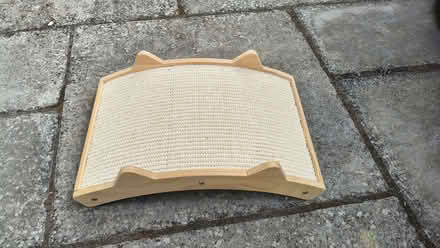 Photo of free Cat bed/scratcher (New Marston OX3) #2