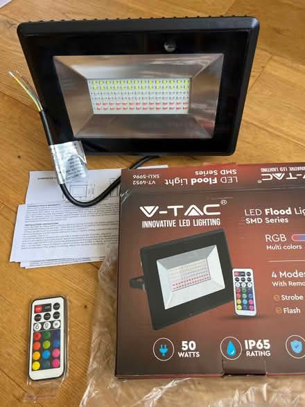 Photo of free LED Flood Light SMD Series RGB (Blaby, Leicestershire LE8) #1