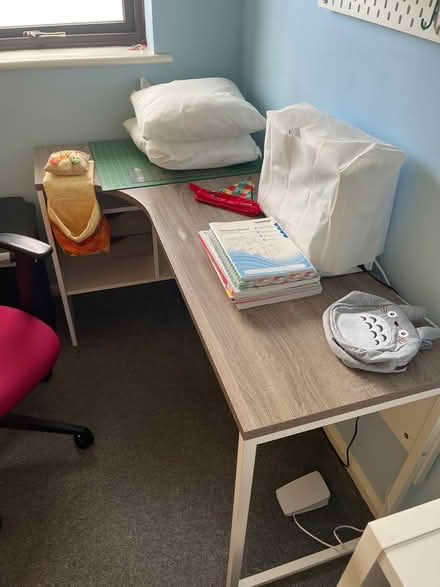 Photo of free Large l shaped desk (Rainworth NG21) #1