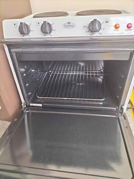 Photo of free Electric oven (needs fixing) (Patchway BS34) #2