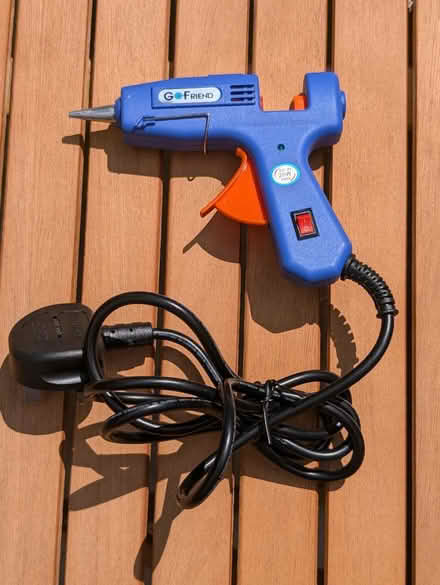 Photo of free Hot glue gun (Stevenage SG1) #1