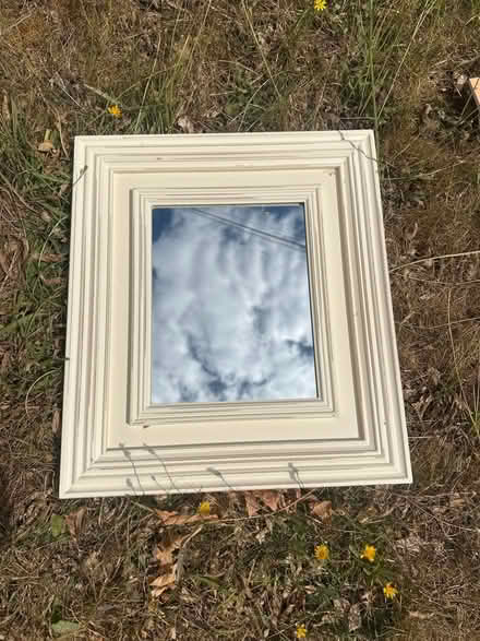 Photo of free Mirror / picture frame (Chelmsford CM1) #1