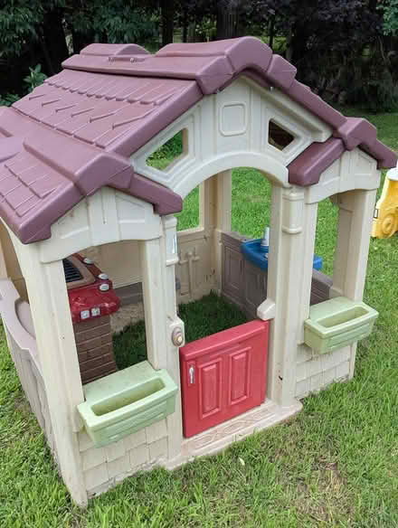Photo of free CURB ALERT Outdoor playset + toys (Webster NY 14580) #2