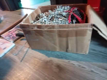 Photo of free Box of screws (Stone Cross BN23) #2