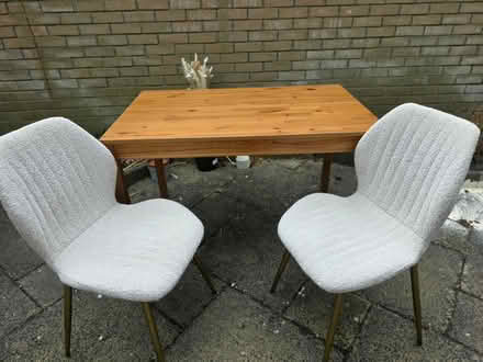 Photo of free Table and two chairs (Duxford cambridge) #1