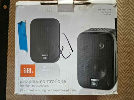 Photo of free Pair of speakers (Stroud GL5) #1