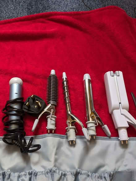 Photo of free Philips multi style 8 in 1 (Garston WD25) #1