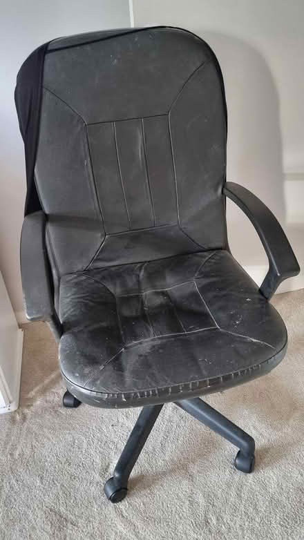 Photo of free Desk chair (WR13 5NU) #1