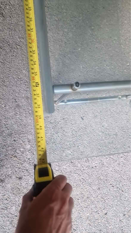 Photo of free Glass table (Staines TW18) #4