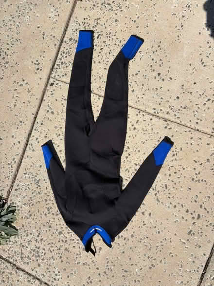 Photo of free Wetsuit (Arnold) #2