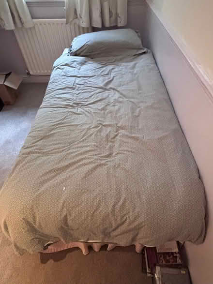 Photo of free 2 x single beds with bedding (Kenilworth CV8) #2